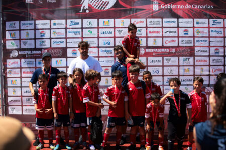 Entrega de trofeos de la Maspalomas Cup 2026 Gobierno de Canarias, torneo de fútbol base en Canarias